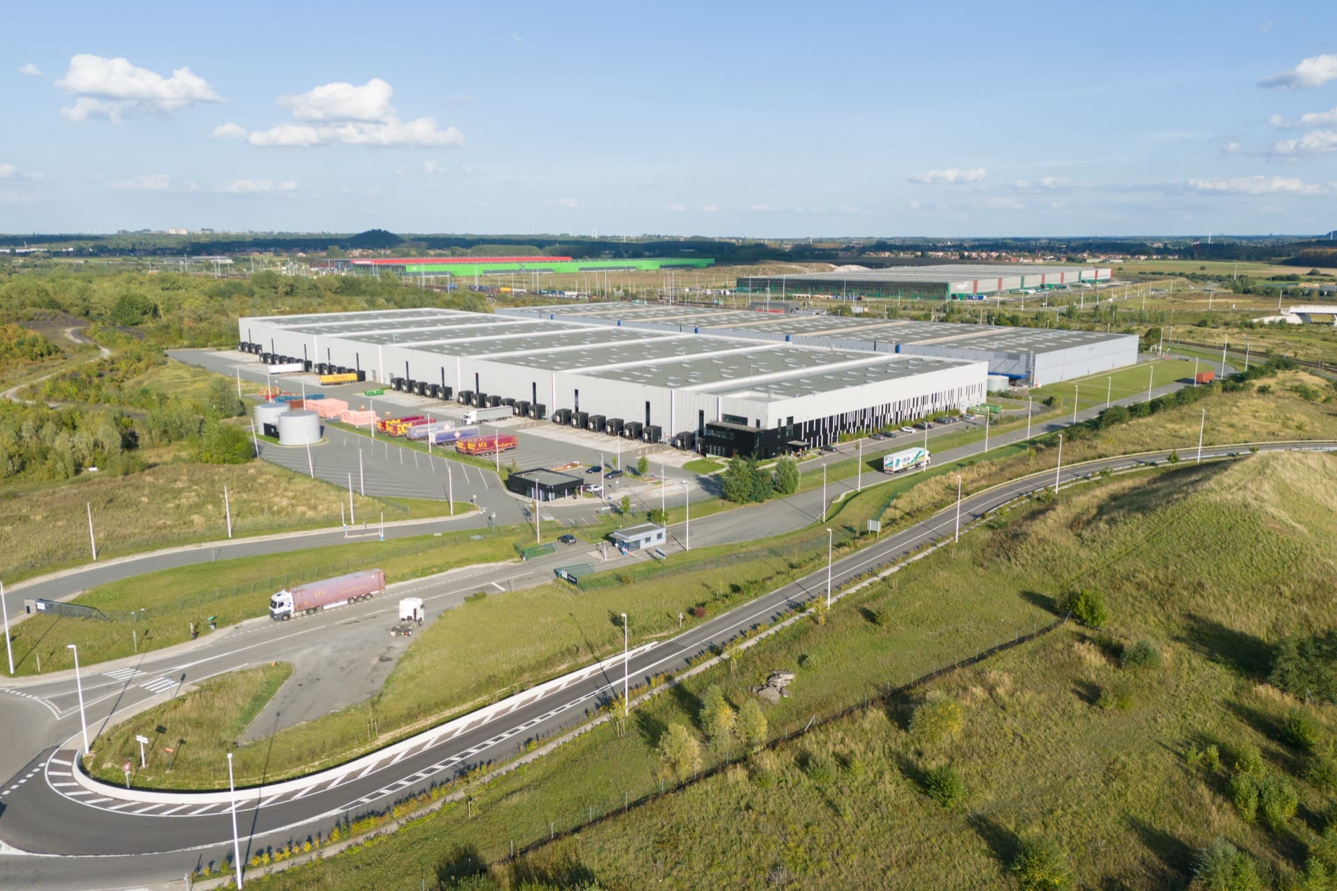 Aerial view of the logistics warehouses built on the Delta 3 site
